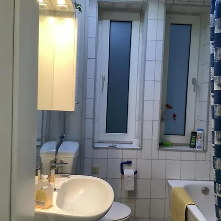 In Einem Haus Inkl Parkplatz Nach Verfuegbarkeit Privat bolig
